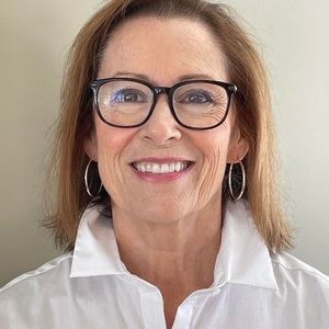 Meet your Posher, Paula